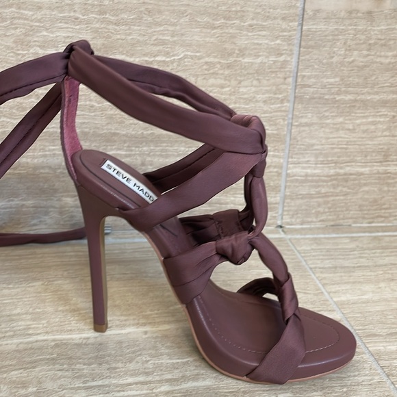STEVE MADDEN NWOT Size 7.5 Purple “Fabiana” stiletto heels lace-up - Picture 6 of 12